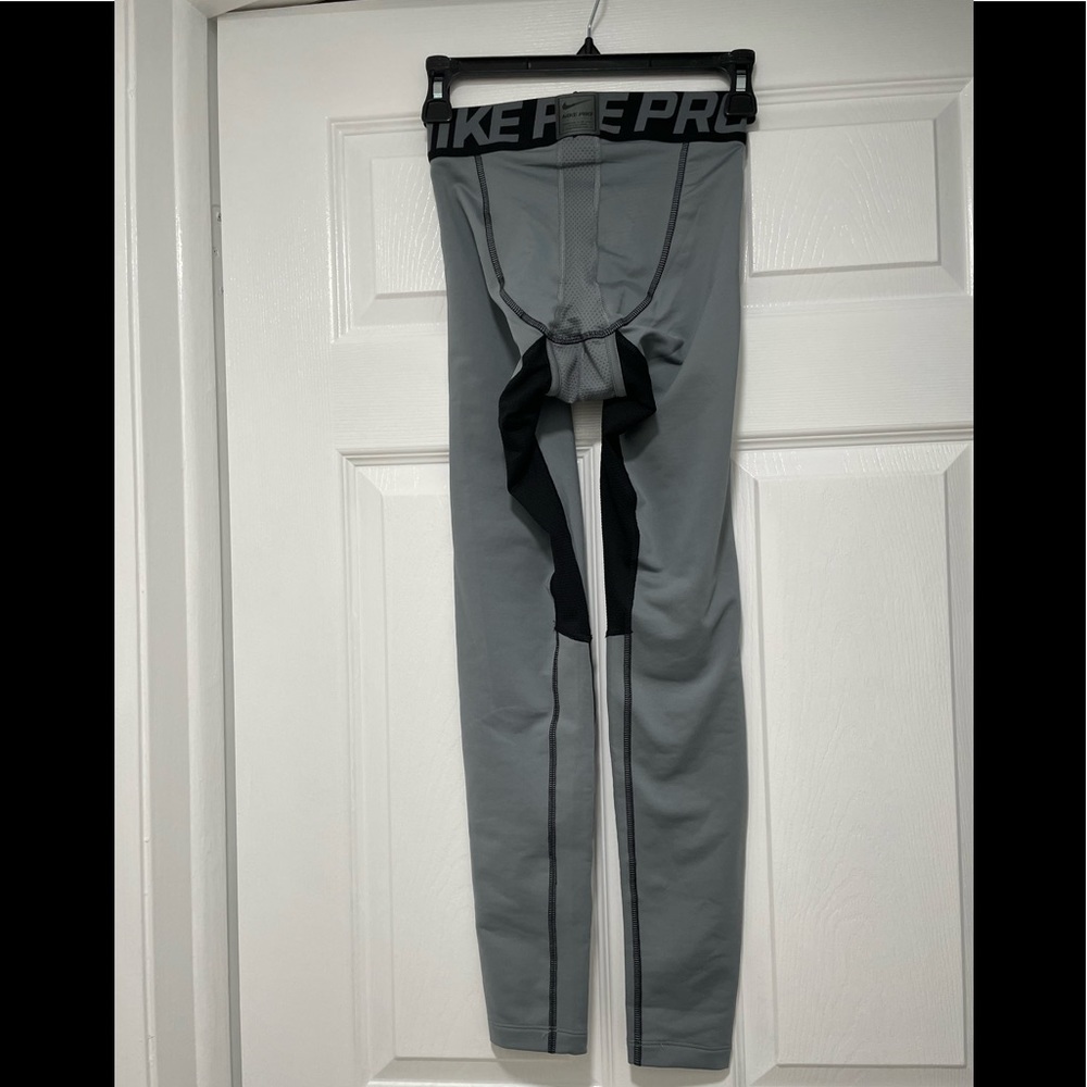 - Nike Pro,  leggings for men and youth, grey, size S, reinforced with hyp…